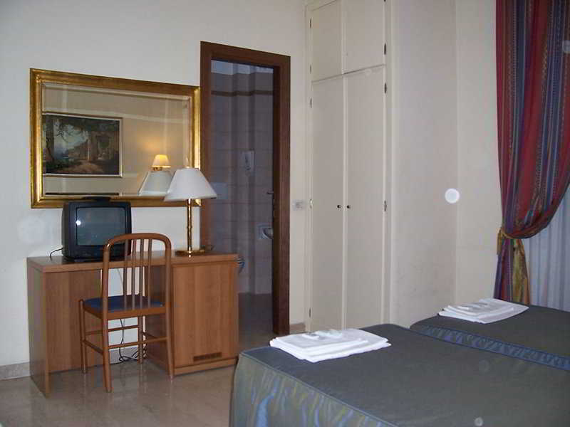 Hotel Principe Di Piemonte Рим Экстерьер фото